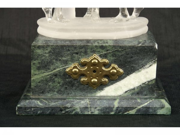 Small rock crystal statues of 3 women. - 5