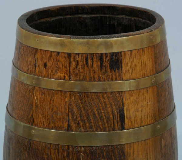 19th C. brass & wood barrel w/crest. - 3