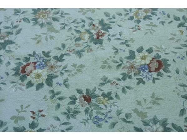 White rug with flowers. - 3