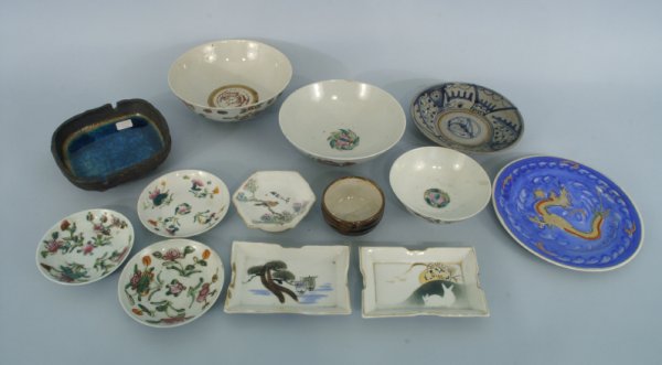 BOX LOT OF MISCELLANEOUS CERAMIC BOWLS AND PLATES