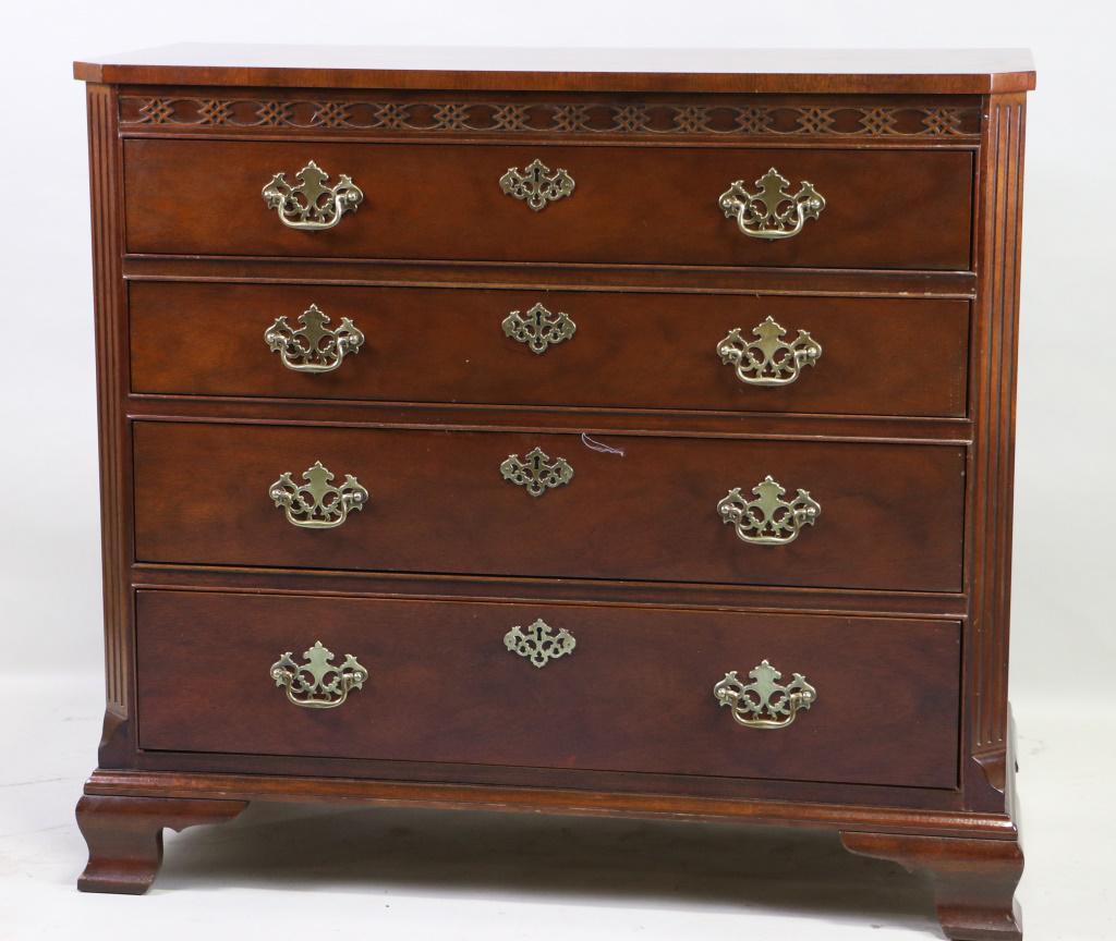 BAKER GEORGIAN STYLE CHEST OF DRAWERS: BAKER GEORGIAN STYLE CHEST OF DRAWERS WITH FOUR DRAWERS. - FROM THE RUNNELS/FIRESTONE ESTATE. Height: 36 in. by Width: 39 1/2 in. by Depth: 19 in.