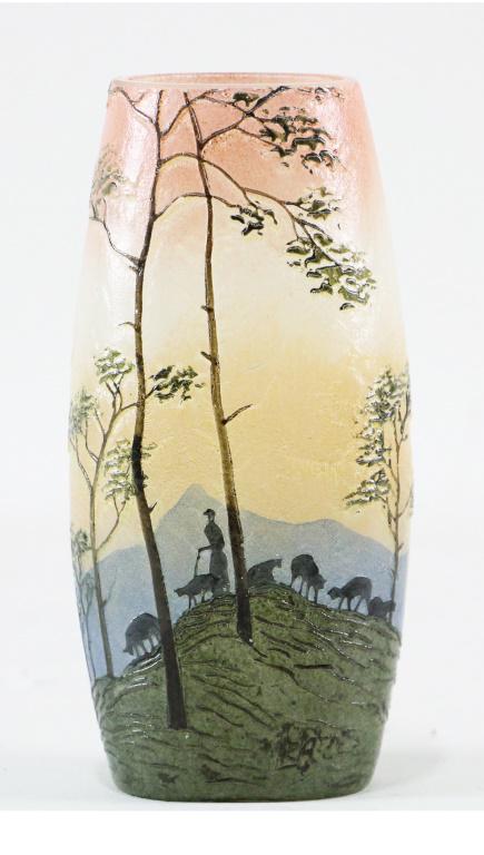 CIRCA 1900 FRENCH CAMEO CUT ART GLASS LEGRAS VASE. (1 of 3)