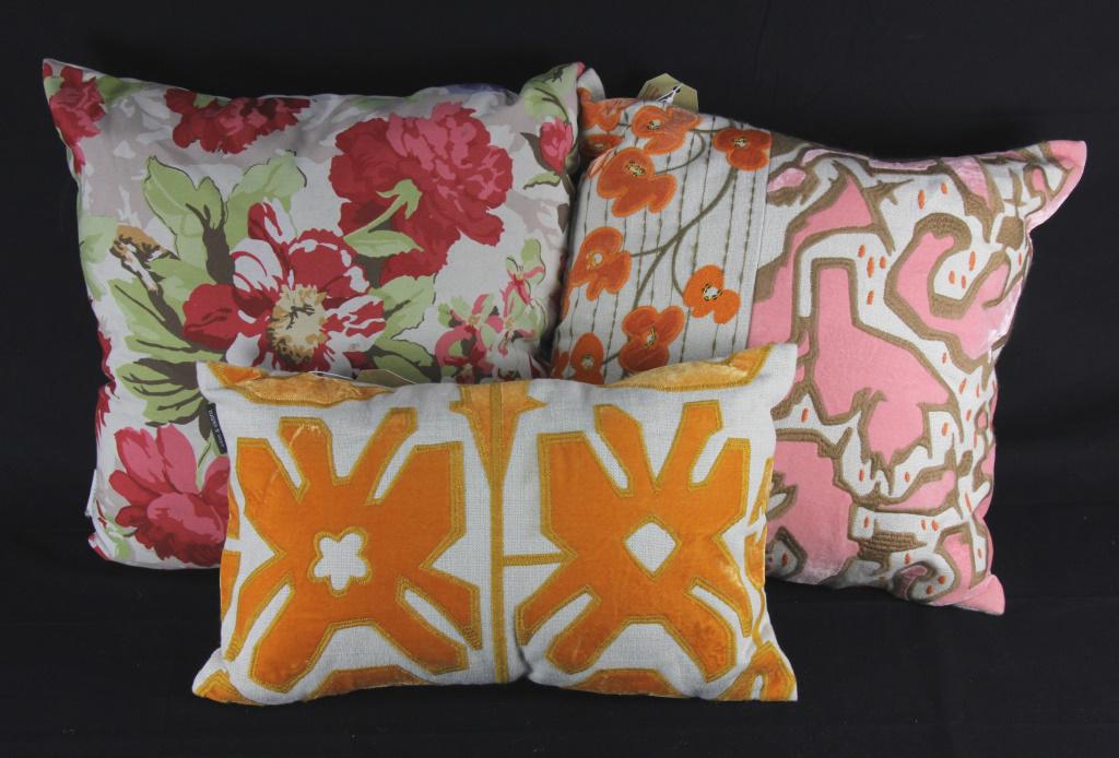 MIXED LOT OF THREE PILLOWS. Height: 17 in. by  Width: (1 of 4)