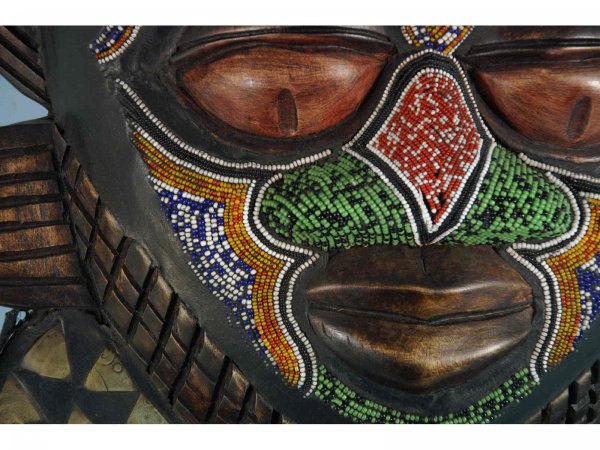 AFRICAN CARVED WOOD BUST - 2