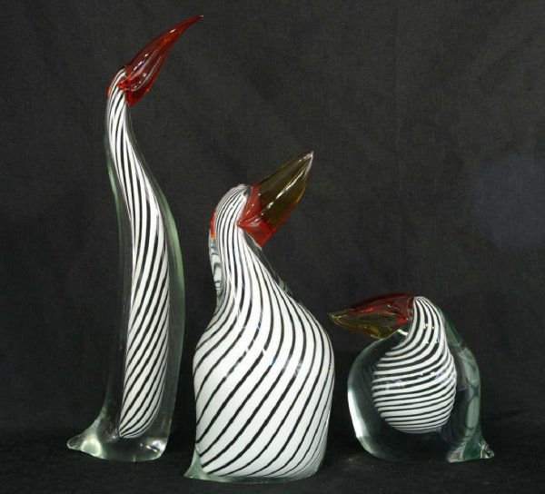 TRIO OF ART GLASS BIRDS - 2