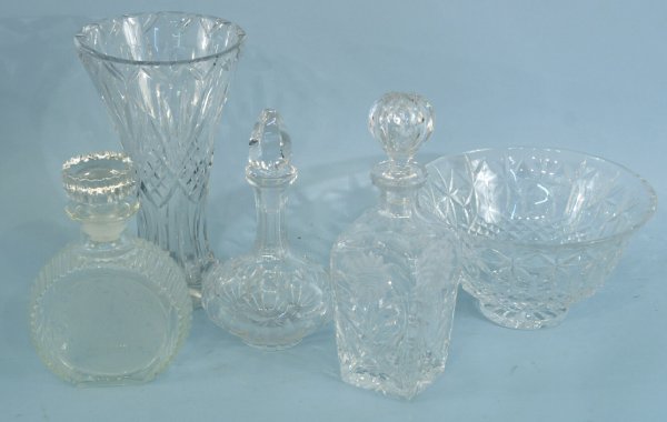 BOX LOT OF CUT GLASS PIECES