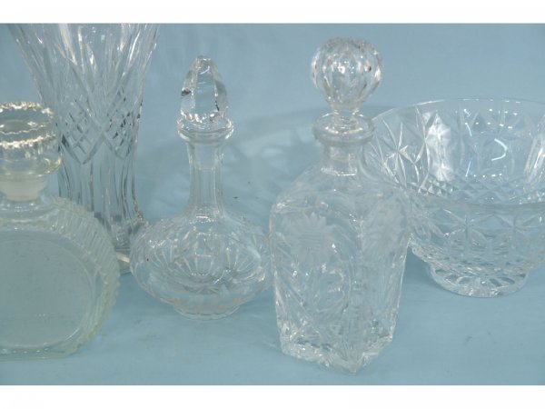BOX LOT OF CUT GLASS PIECES - 2