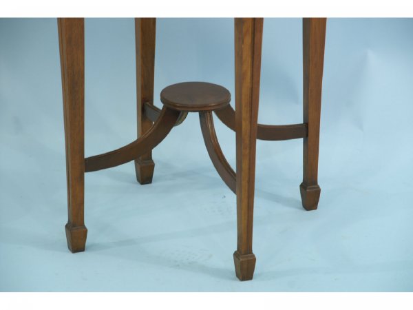 THREE PIECE NESTING TABLES AND A ROUND LAMP TABLE - 4