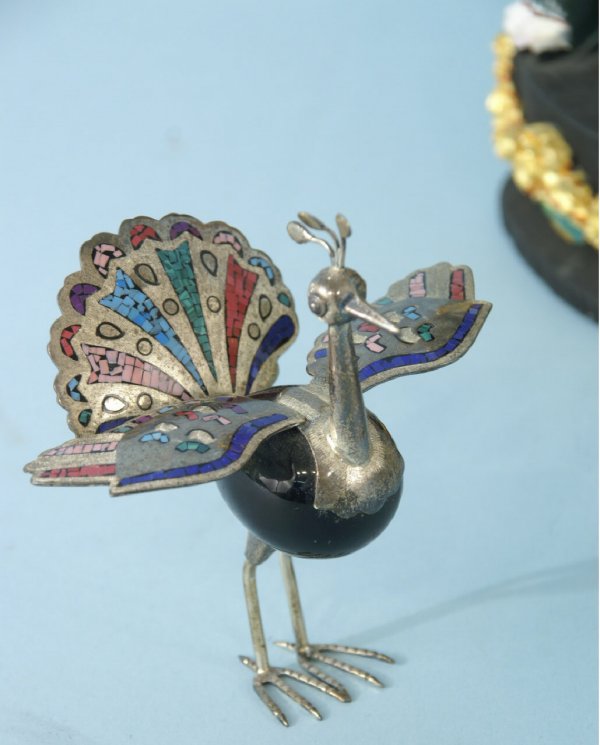 BOX LOT OF FOLK ART MINIATURES - 6