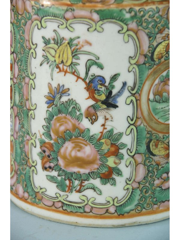 BOX LOT OF 19TH CENTURY FAMILLE-ROSE PORCELAIN - 5