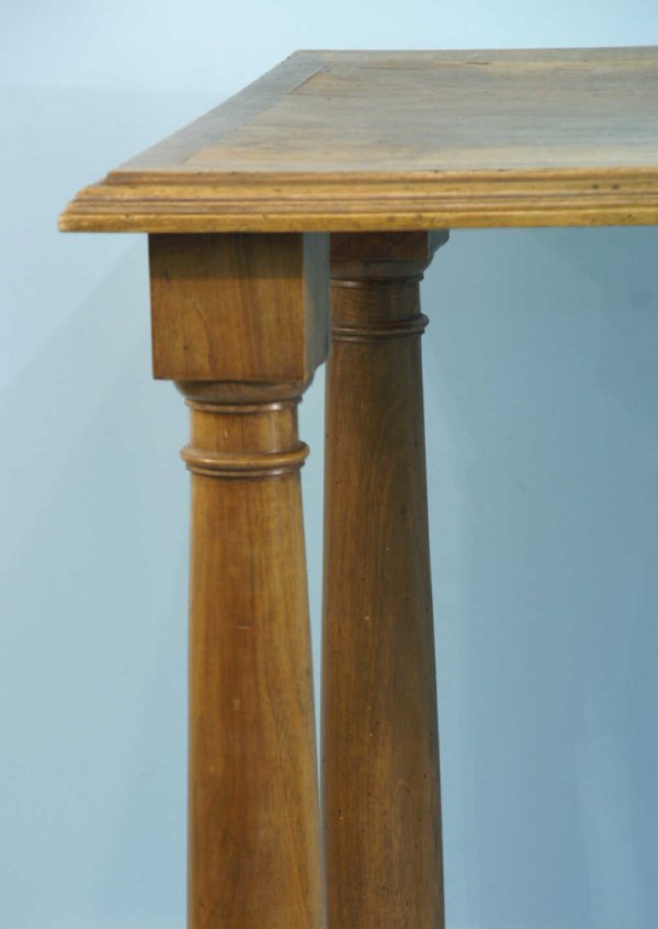 19TH CENTURY FRENCH OAK CONSOLE WITH STRETCHER - 2