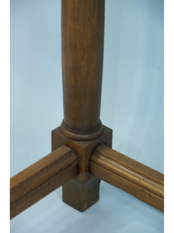 19TH CENTURY FRENCH OAK CONSOLE WITH STRETCHER - 5