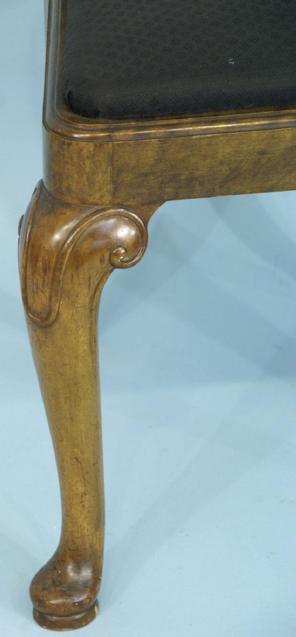 SIX QUEEN ANNE STYLE WALNUT SIDE CHAIRS - 5