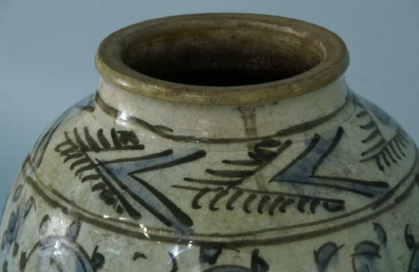 18th CENTURY PERSIAN VASE IN THE CHINESE TASTE - 2
