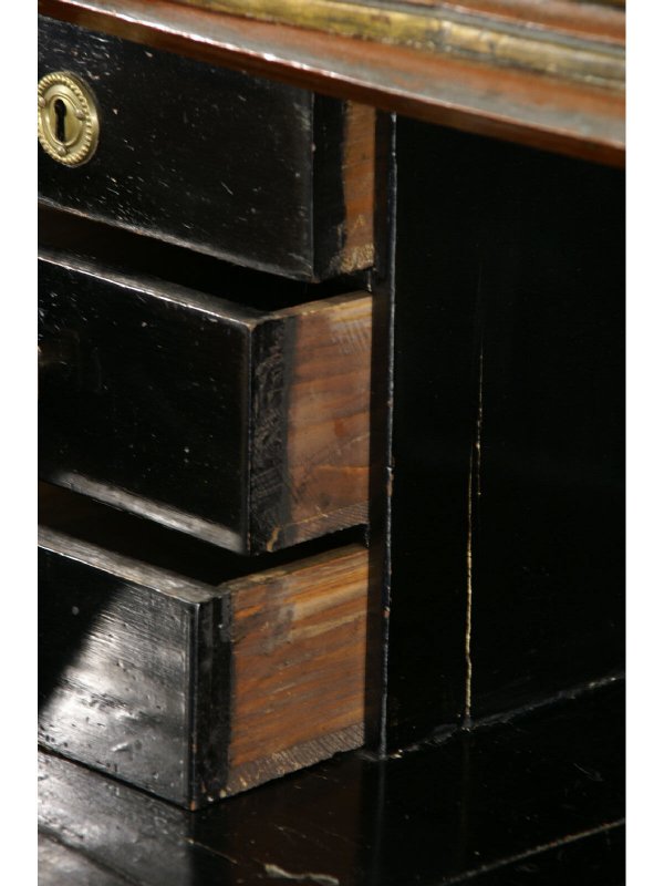 18th CENTURY GERMAN RED CHINOISERIE SECRETARY - 7