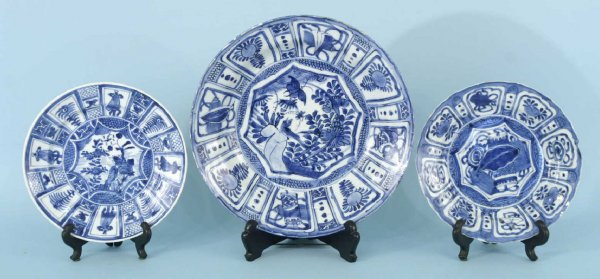 3-PIECE BOX LOT OF 17th CENTURY CHINESE PLATES