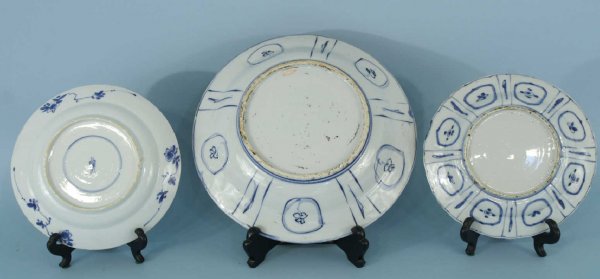 3-PIECE BOX LOT OF 17th CENTURY CHINESE PLATES - 5