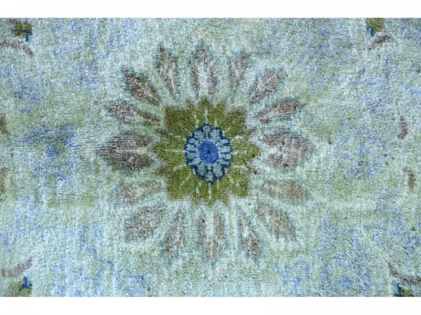 PERSIAN TABRIZ RUG WITH IVORY BACKROUND. - 4