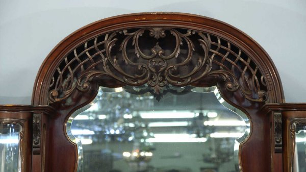 19th C. VICTORIAN CHIPPENDALE STYLE ETAGERE - 2