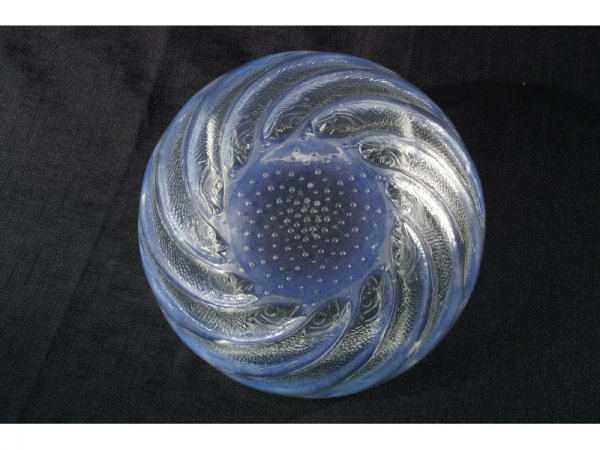 LALIQUE OPALESCENT GLASS "POISSONS" BOWL - 2