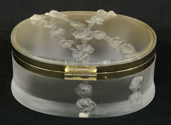 OVAL LALIQUE FROSTED GLASS BOX - 3
