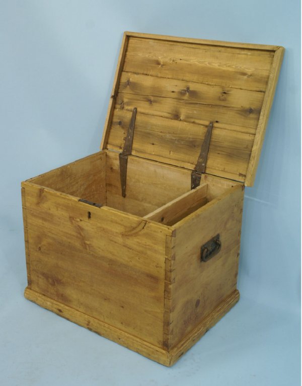 ANTIQUE PINE TRUNK - 5