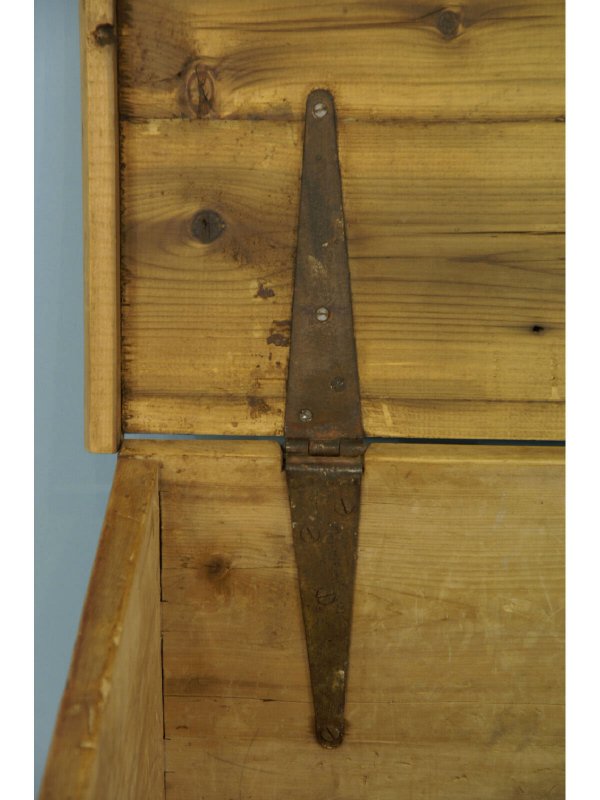 ANTIQUE PINE TRUNK - 6