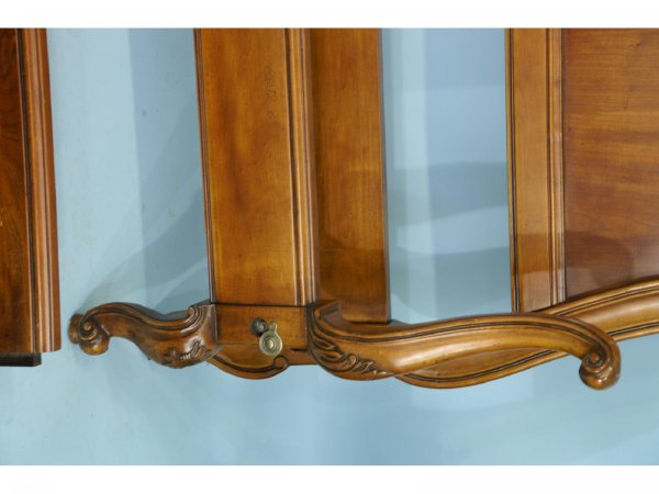 CARVED OAK KING SIZE BED - 3