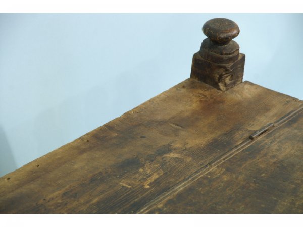 FALL FRONT CHEST WITH CARVED FRONT - 3