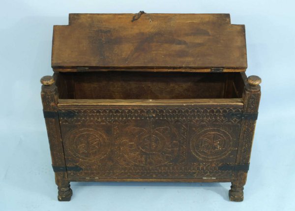 FALL FRONT CHEST WITH CARVED FRONT - 5