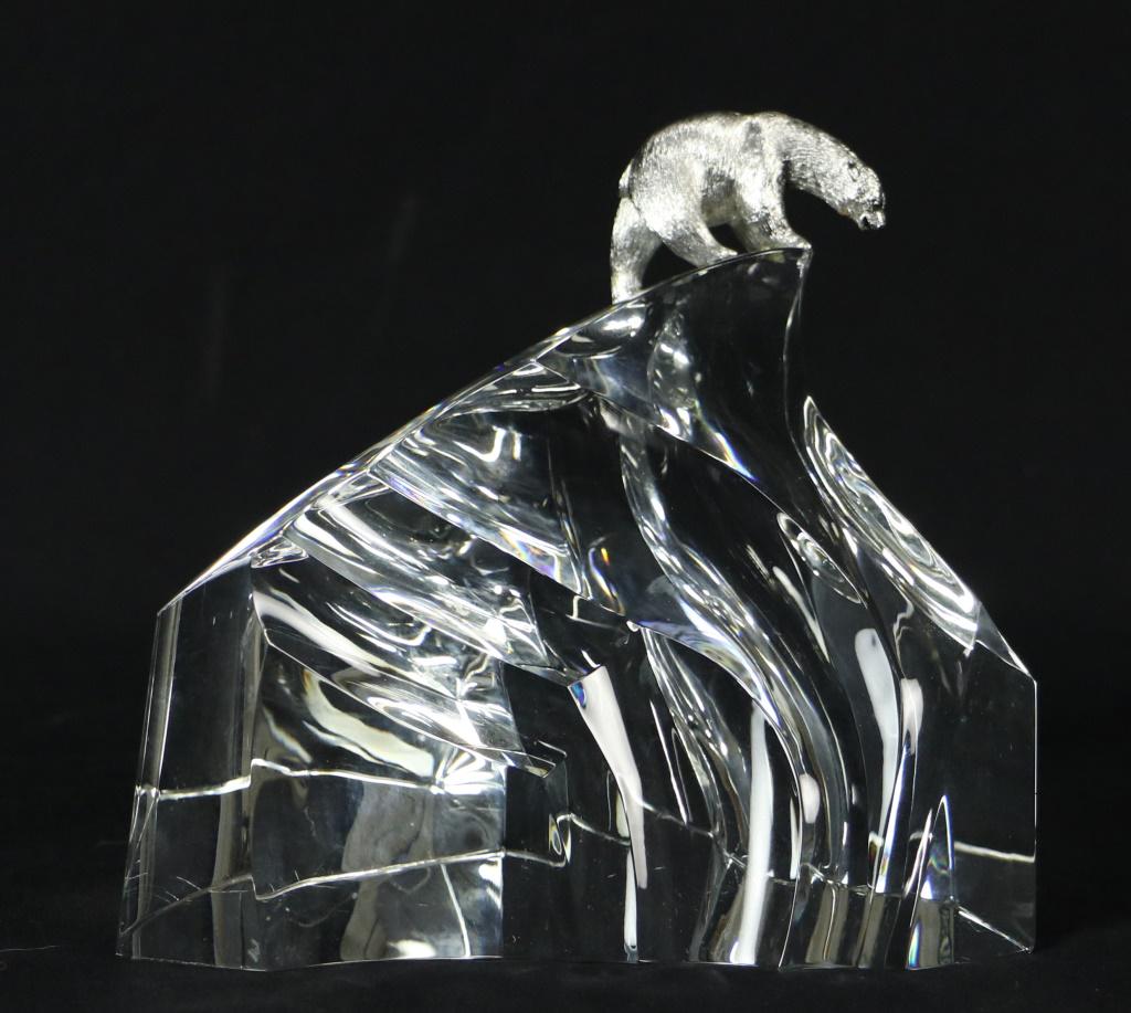STEUBEN POLAR BEAR ON GLASS ICEBERG: STEUBEN POLAR BEAR ON GLASS ICEBERG. Height: 5 1/2 in. by Width: 6 1/2 in. by Depth: 4 in.