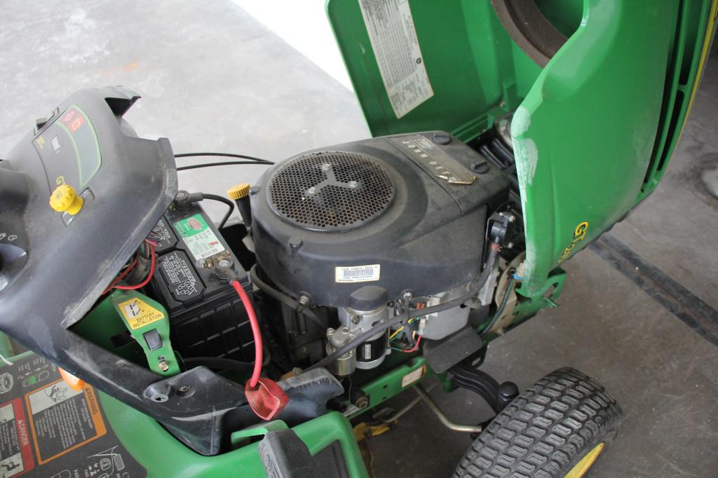 JOHN DEERE GT245 20hp 54" RIDING MOWER: JOHN DEERE GT245 20hp 54" RIDING MOWER