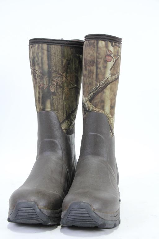 CABELAS DURATRAX CAMO BOOTS SZ 10M: CABELAS DURATRAX CAMO BOOTS SZ 10M