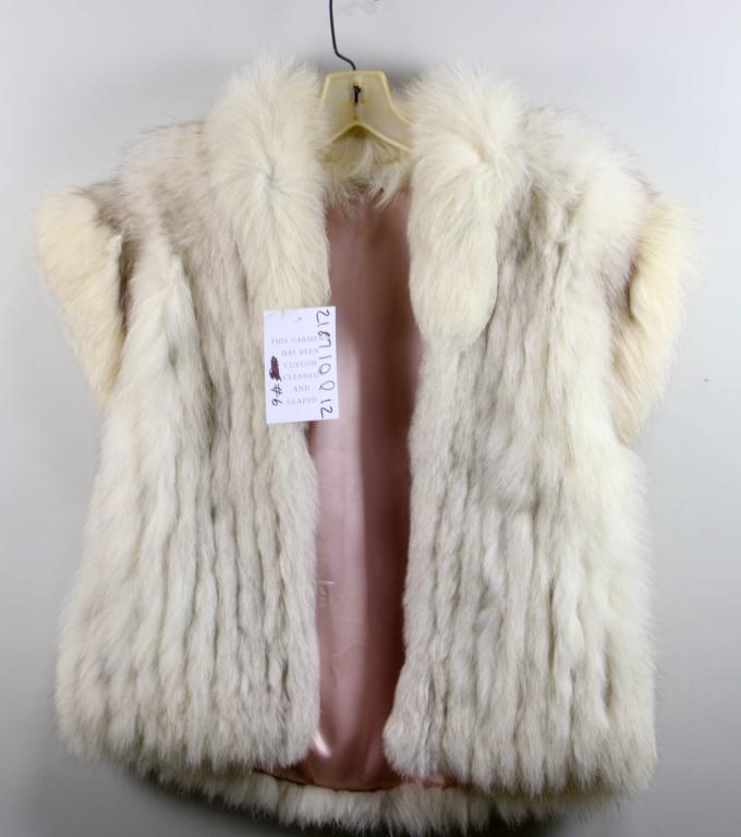 BLUE FOX STOLE: BLUE FOX STOLE