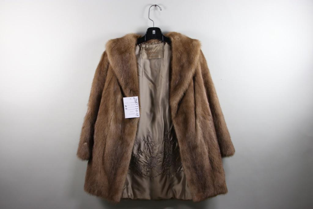 AUTUMN HAZE MINK 3/4 COAT: AUTUMN HAZE MINK 3/4 COAT