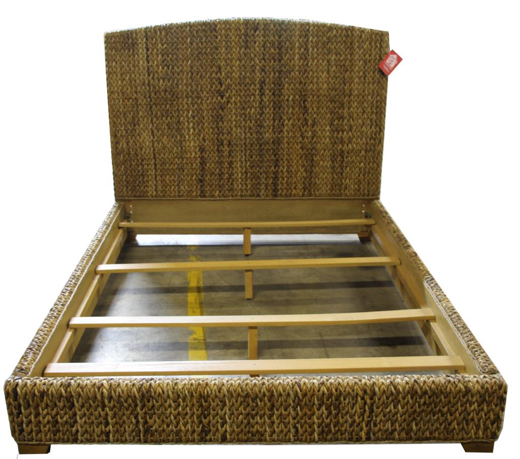 RATTAN QUEEN SIZE BED FRAME (1 of 4)
