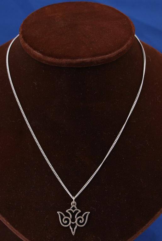 LOT OF THREE STERLING SILVER NECKLACES (1 of 5)