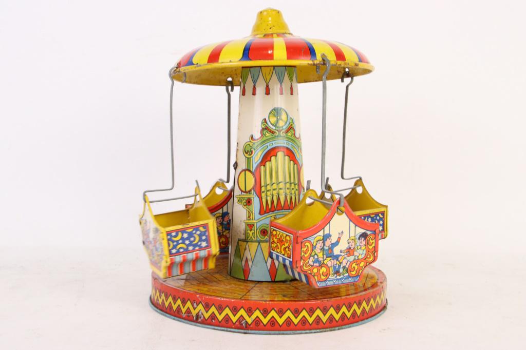 CHEIN CAROUSEL WIND UP TOY (1 of 2)