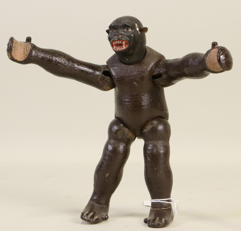 EARLY SCHOENHUT GORILLA (1 of 3)