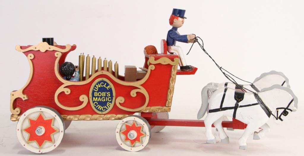 UNCLE BOB'S MAGIC CIRCUS CALLIOPE WAGON (1 of 3)