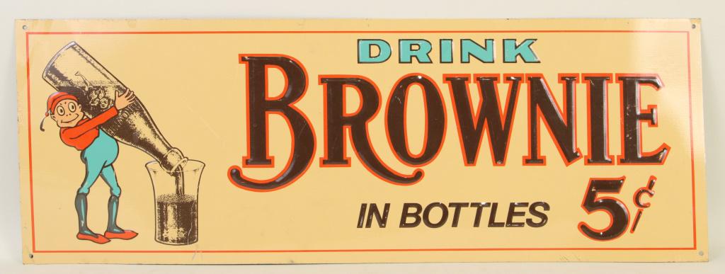 METAL "DRINK BROWNIE" SIGN (1 of 1)