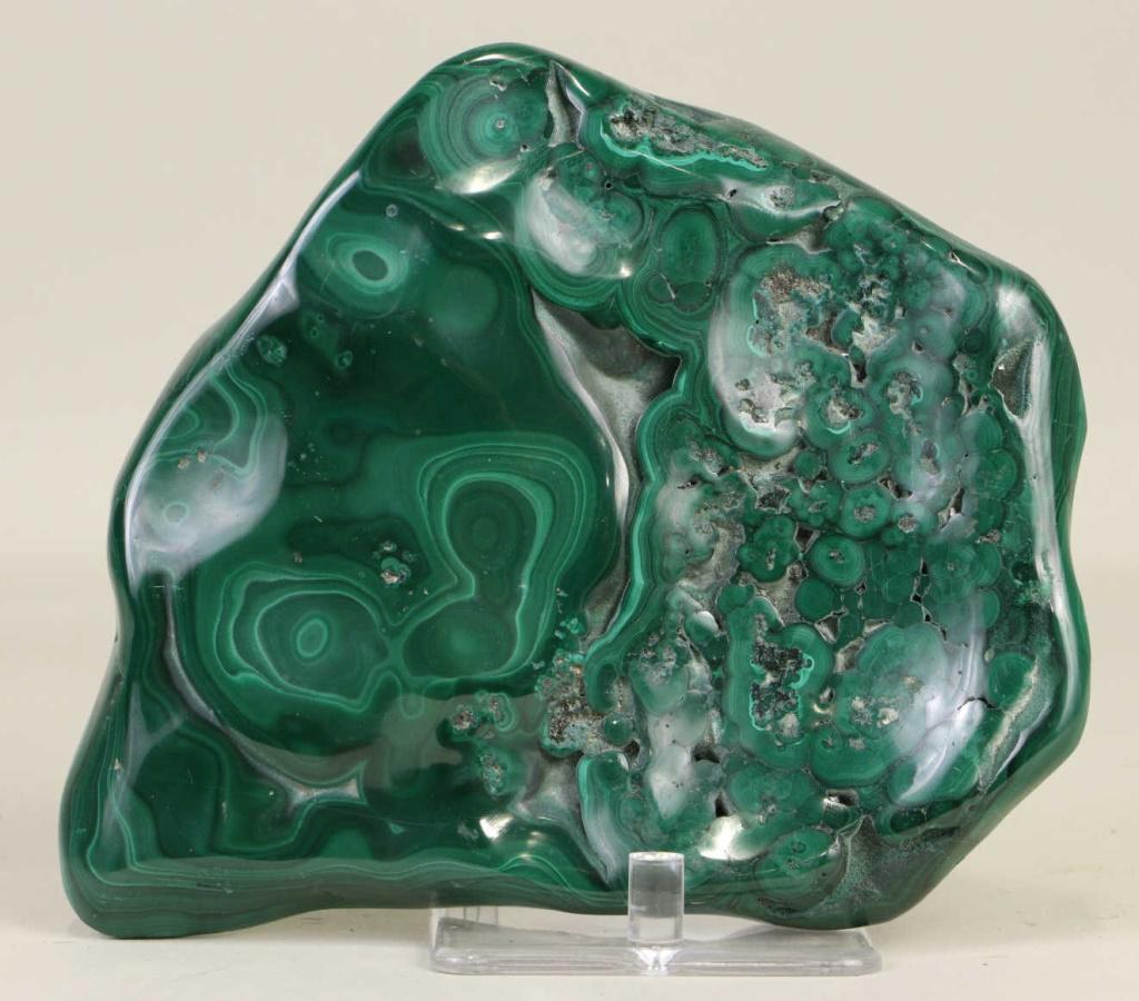 POLISHED/UNPOLISHED MALACHITE SPECIMEN: POLISHED/UNPOLISHED MALACHITE SPECIMEN (ML1) TOTAL WEIGHT: 2.4 LBS. Height: 5 in. by Width: 6 in. by Depth: 1 1/2 in.