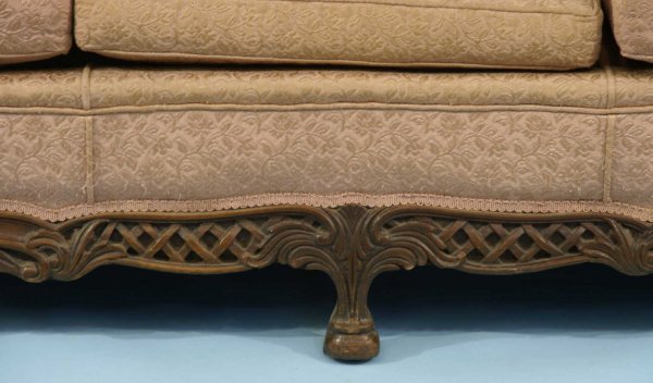 A VICTORIAN CARVED WOOD SOFA - 2
