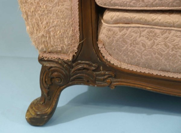 A VICTORIAN CARVED WOOD SOFA - 5