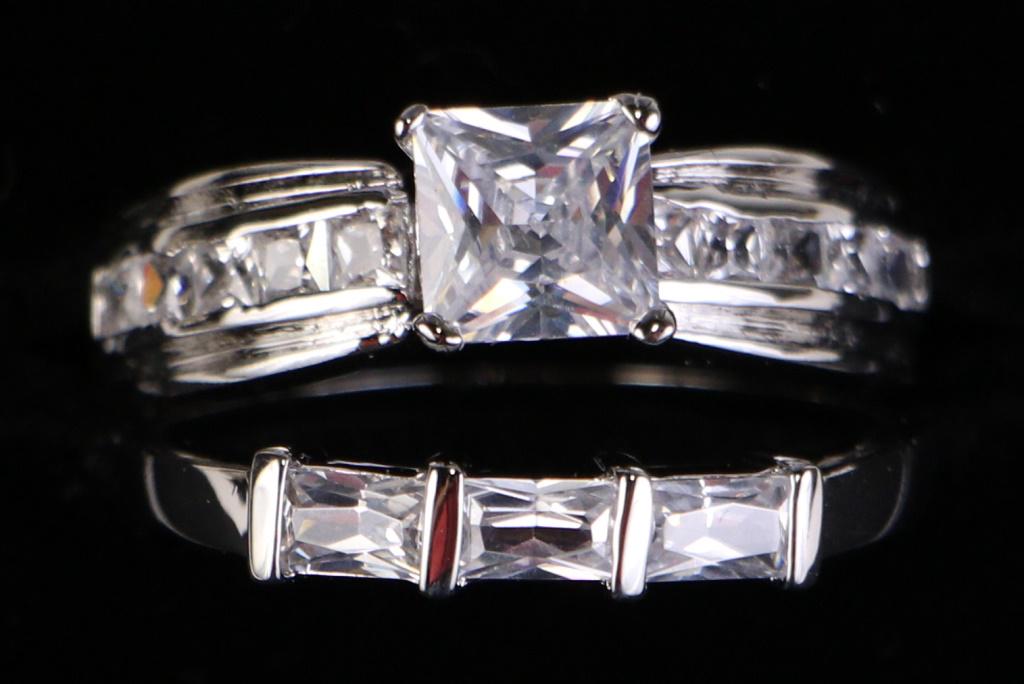 5.25 ct WHITE TOPAZ WEDDING SET (1 of 1)