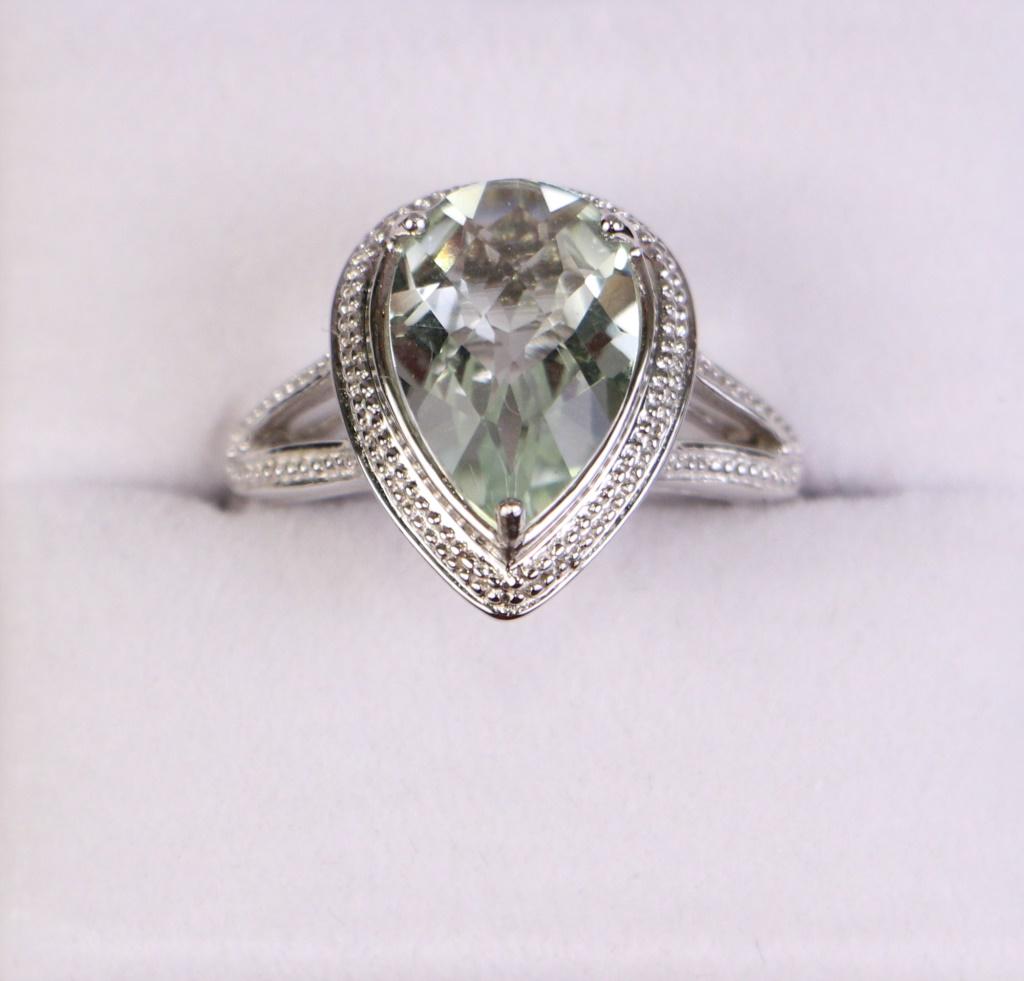 PEAR CUT LIGHT GREEN AMETHYST RING (1 of 1)