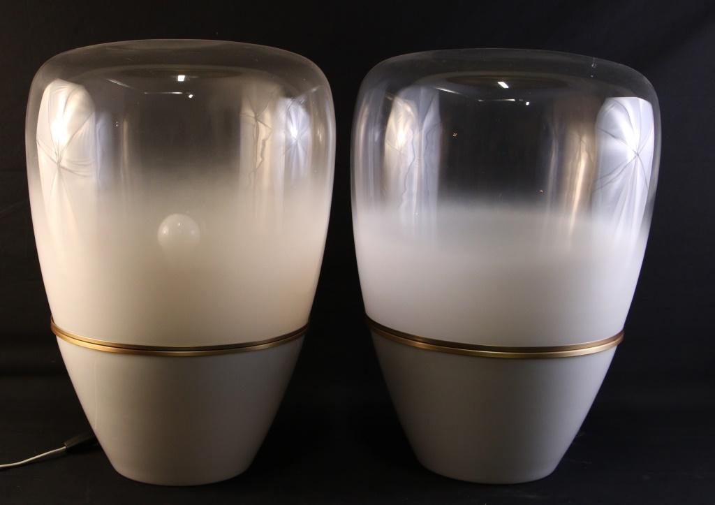 PAIR OF CONTEMPORARY GLASS LAMPS (1 of 2)