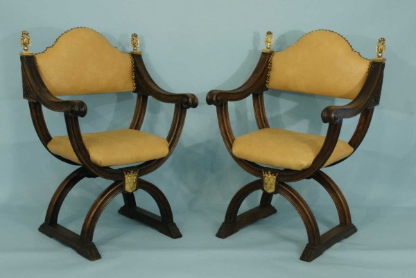 A PAIR OF OSTRICH LEATHER SAVONAROLA CHAIRS