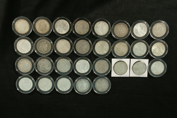 LOT OF MORGAN SILVER DOLLARS & PEACE DOLLARS