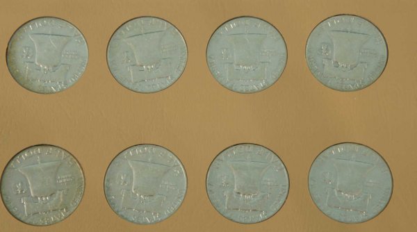 COMPLETE SET OF FRANKLIN SILVER HALF DOLLARS - 7